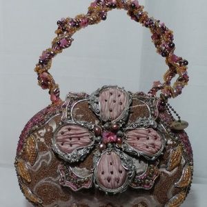 Gorgeous "Mary Frances" Purse